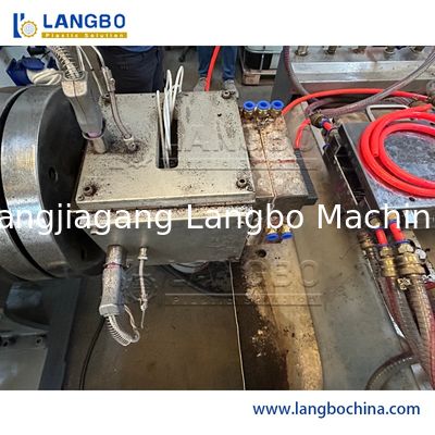 Linea 100 dell'estrusione di profilo del CE WPC - alta capacità di produzione 150KG/H