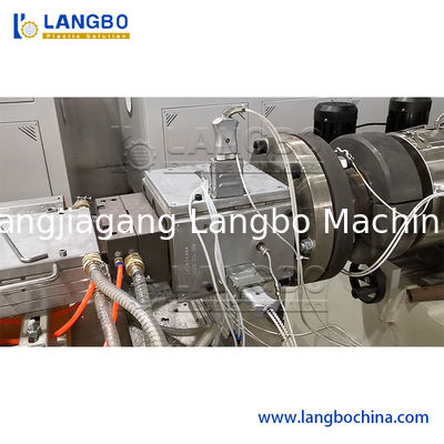 Linea architettonica potere dell'estrusione di profilo di WPC del motore di dimensione 37KW del prodotto di 240MM