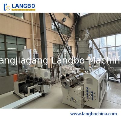 Linea architettonica potere dell'estrusione di profilo di WPC del motore di dimensione 37KW del prodotto di 240MM