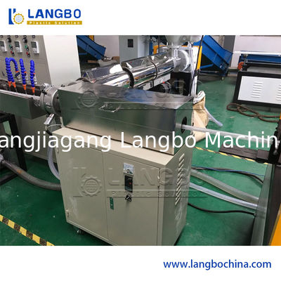 Macchina per l'estrusione di tubi flessibili in PVC morbido per giardinaggio, rinforzati con fibra intrecciata