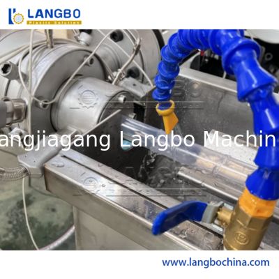 Linea di produzione di tubi rinforzati in fibra di PVC ad alta produzione