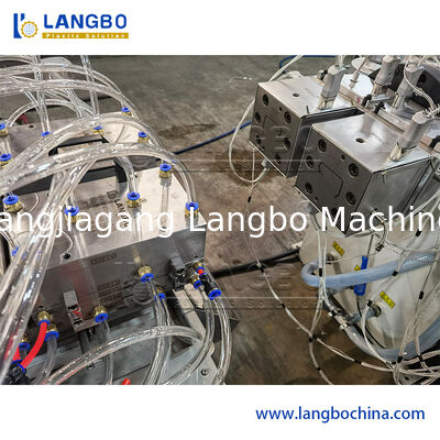 55/110 Extruder conico a doppia vite PVC per il cablaggio di 1180 mm con potenza motrice di 22 kW