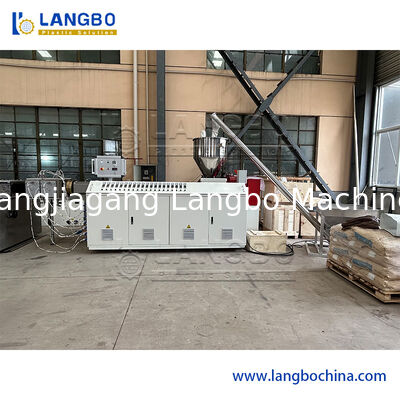 Estrusore per profili in plastica PVC PP HDPE Mpp PE PPR UPVC Macchina per la fabbricazione per estrusione