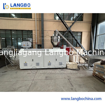 Linea di produzione decorativa dell'estrusione del pannello del bordo di profilo del pavimento della porta del PE pp WPC del PVC