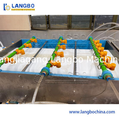 Linea di produzione per pavimenti, finestre, porte, pannelli/lastre/telai/profili in PP, PE, PC, WPC, PVC