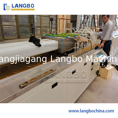 Linea di produzione per estrusione di tubi/tubi/tubi flessibili da giardino in PVC|HDPE|PE|PP|PPR, pannelli per finestre e porte in WPC, pannelli per pareti/soffitti / schiumatura PS/profili per recinzioni/fogli