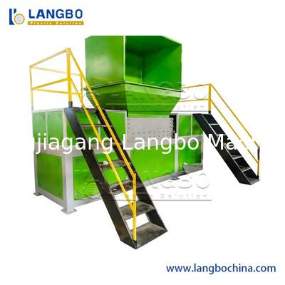 Macchine per la lavorazione del metallo, della plastica, degli pneumatici, della gomma e del legno