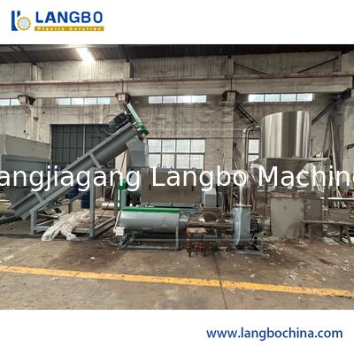 Linea di riciclaggio PET con capacità 300-5000 kg/h, dimensione scaglie 14 mm e tensione 380 V per il riciclaggio di bottiglie in PET
