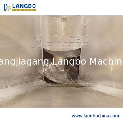 Miscelatore di asciugatura verticale per la disidratazione di granuli di mangimi umidi