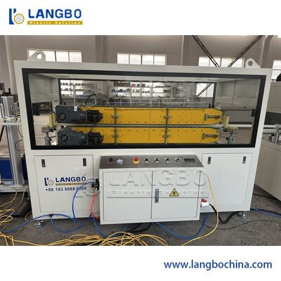 3 strati di co-estrusione PPR Pipe Extrusion Line con 350 kg/h Capacità e controllo  PLC