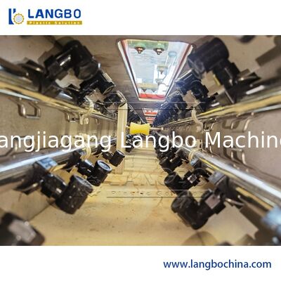 Linea di estrusione e macchina di produzione di tubi in PVC