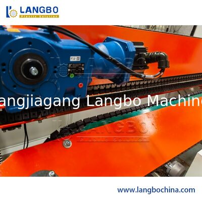 Macchinario per la produzione di tubi di scarico in PVC da 20-200 mm, estrusore