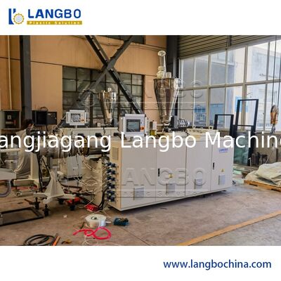 Linea dell'estrusione di profilo del PVC del certificato del CE con potere gemellato conico del motore dell'estrusore a vite 37KW