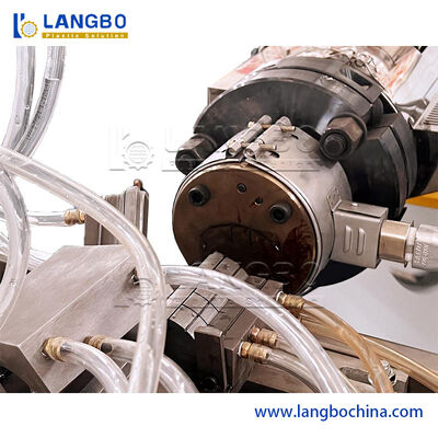 Macchina/Linea di produzione/Estrusore per profili/paralumi per tubi LED con 2 colori