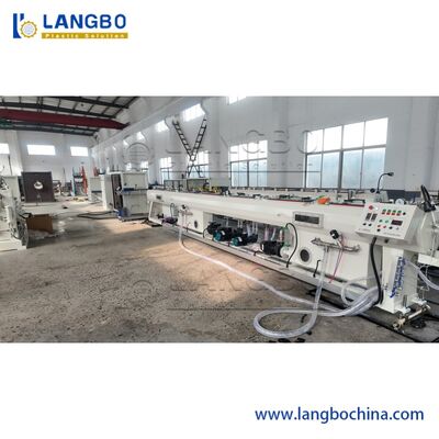 Linea di estrusione per tubi in PE a doppio strato singolo e multistrato da 75-315 mm / Macchina per la produzione di tubi in HDPE / Linea di produzione di tubi in plastica