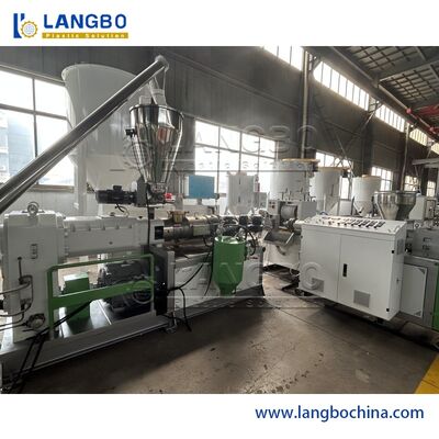 Linea di Decking WPC | Estrusione, Calibrazione, Goffratura per Pannelli da Esterno