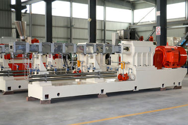 Granulatore gemellato conico di Masterbatch del riempitore dell'estrusore a vite di grande prestazione