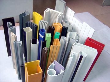 Linea di plastica rendimento elevato dell'estrusione di profilo del PVC di 1240MM