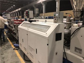 Linea dell'estrusione del bordo della schiuma del PVC della crosta del PE WPC dei pp/macchina/produzione linea di plastica di fabbricazione
