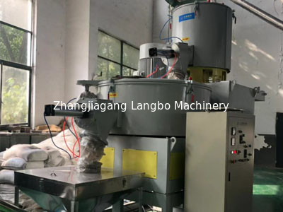 Macchina per la produzione di pannelli a piombo WPC per la decorazione interna ed esteriore