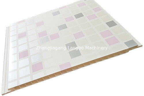 Linea di estrussione di produzione di pannelli di PVC WPC PE per profilo di soffitto per pavimenti