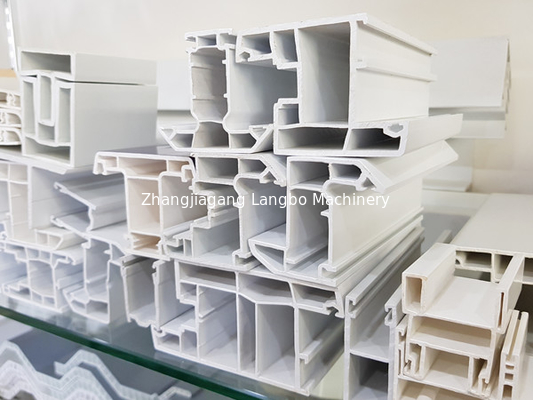 Macchine e attrezzature innovative per la fabbricazione di profili in PVC